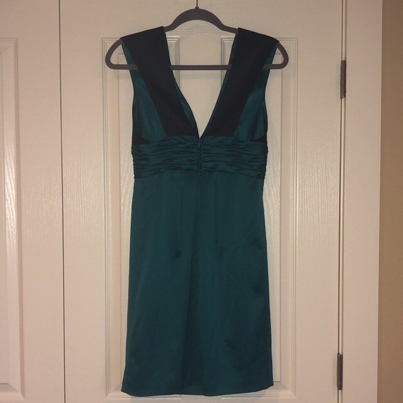BCBG Paris Emerald Green / Black Dress - Picture 2 of 10